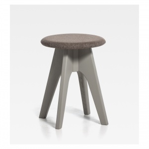 tommy_450_grey_polster_homepage_1084824147